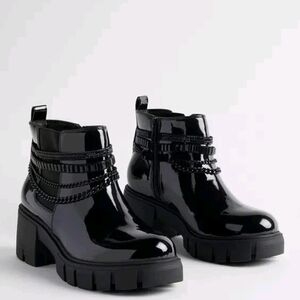 Torrid Womens 7.5 WW Patent Chain Link Ankle Chunky Heel Platform Gothic Boots